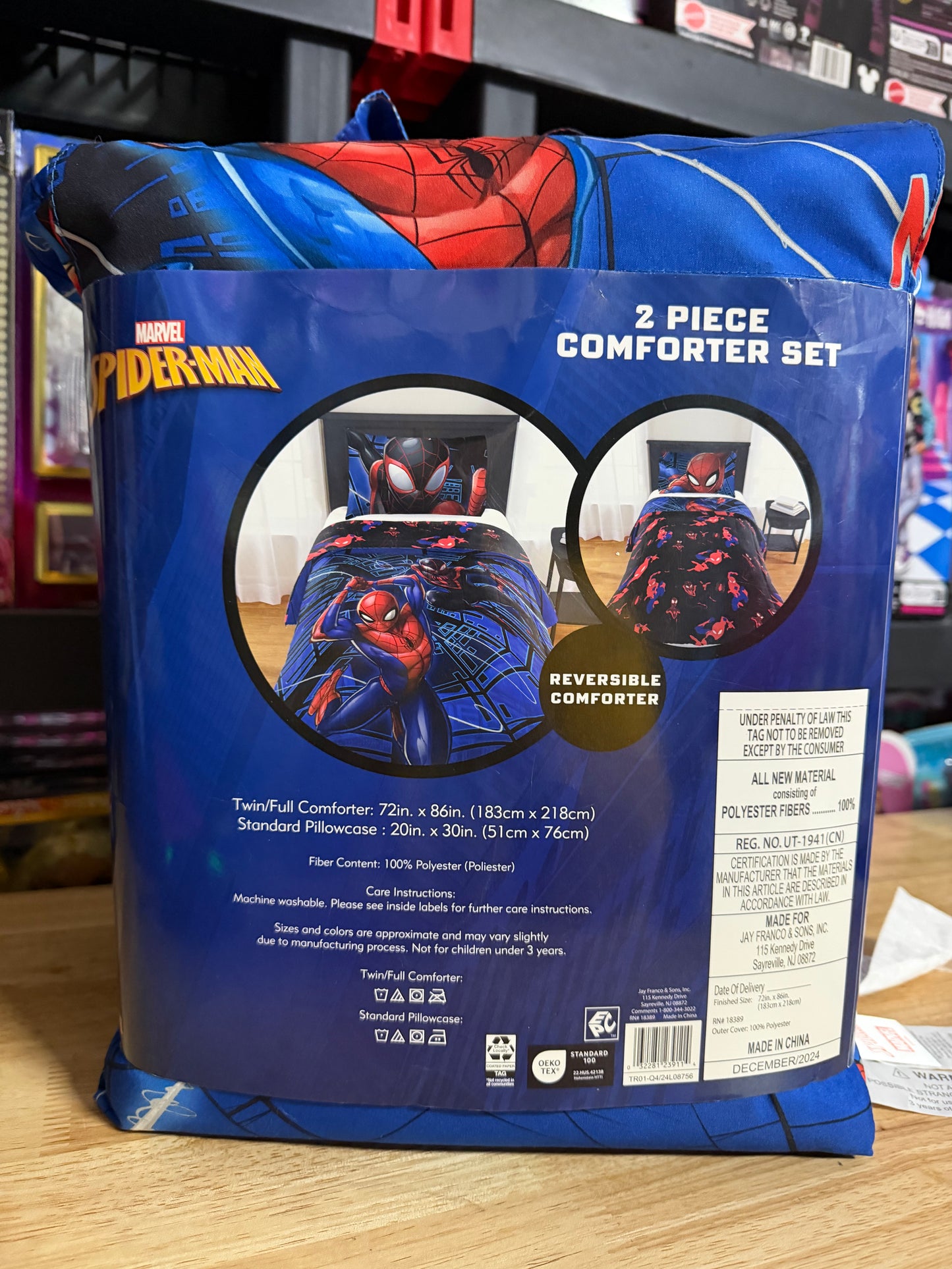 Spiderman Techno City 2-Piece Reversible Comforter and Pillowcase Set, Twin/Full 23911