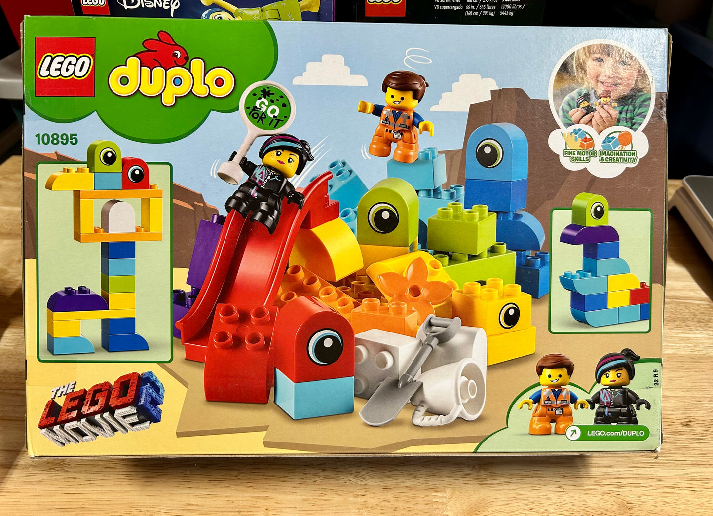 Lego Duplo 10895 The Lego Movie 2 Emmet and Lucy’s Visitors from the Duplo Planet 301886