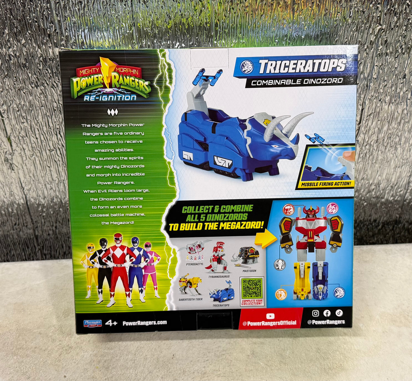Mighty Morphin Power Rangers Re-Ignition Triceraptops Combinable Dinozoro 68720