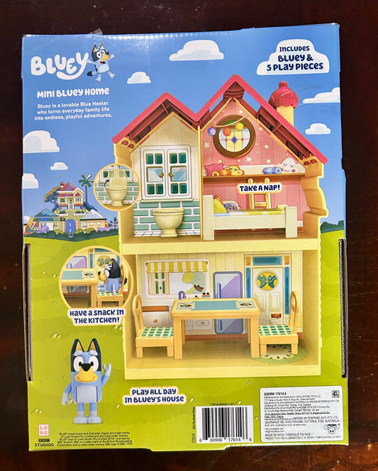 Bluey Mini Home Playset, Includes Bluey Figure With 5 Play Pieces 17614