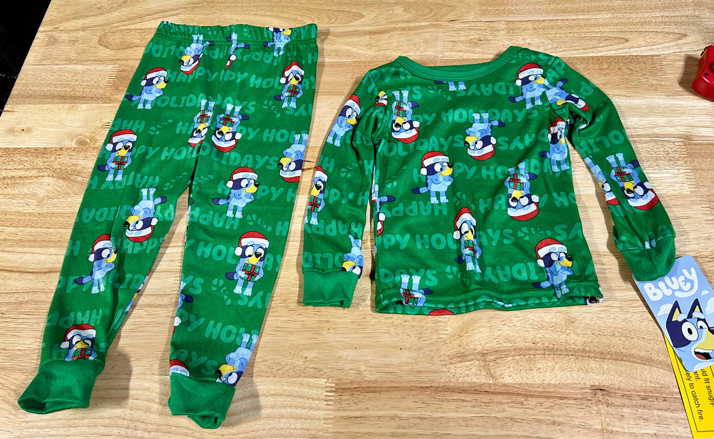 Bluey Toddler Christmas Snug Fit Top and Pants, 2-Piece Pajama Set