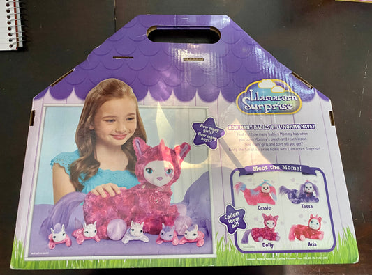 Llamacorn Surprise Dolly the Llama/Unicorn & Her Babies 42564