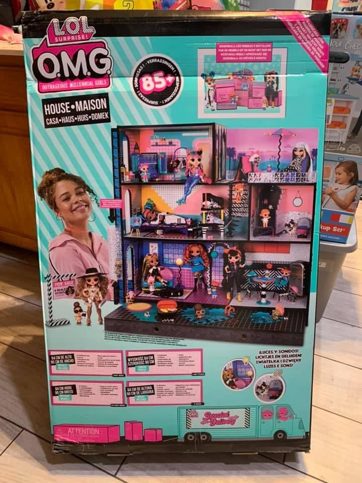 LOL Surprise! OMG Fashion House Playset with 85+ Surprises and Made from  Real Wood Including Pool, Spiral Slide, Rooftop Patio, Movie Theater