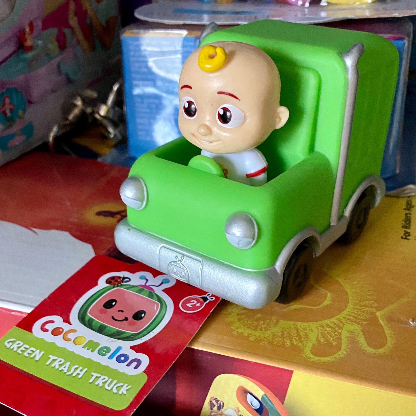 CoCoMelon Green Trash Truck 38076