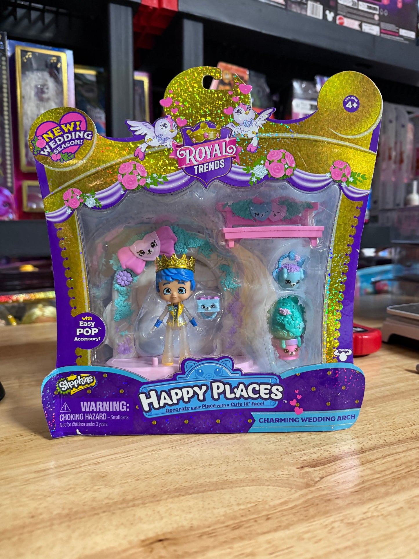 Shopkins Happy Places Small Dolls - Happy Scene Pack Charming Wedding Arch 57746