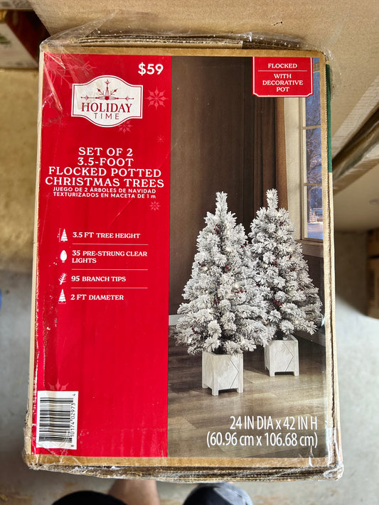 3.5 Foot Pre-Lit Clear Lights Flocked Potted Christmas Tree Set-of-2 02973