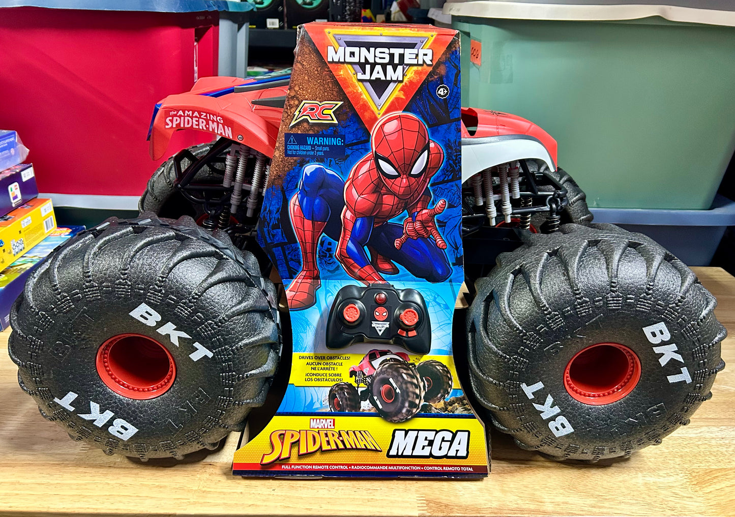 Monster Jam Marvel Mega Spider-Man RC Monster Truck 02641