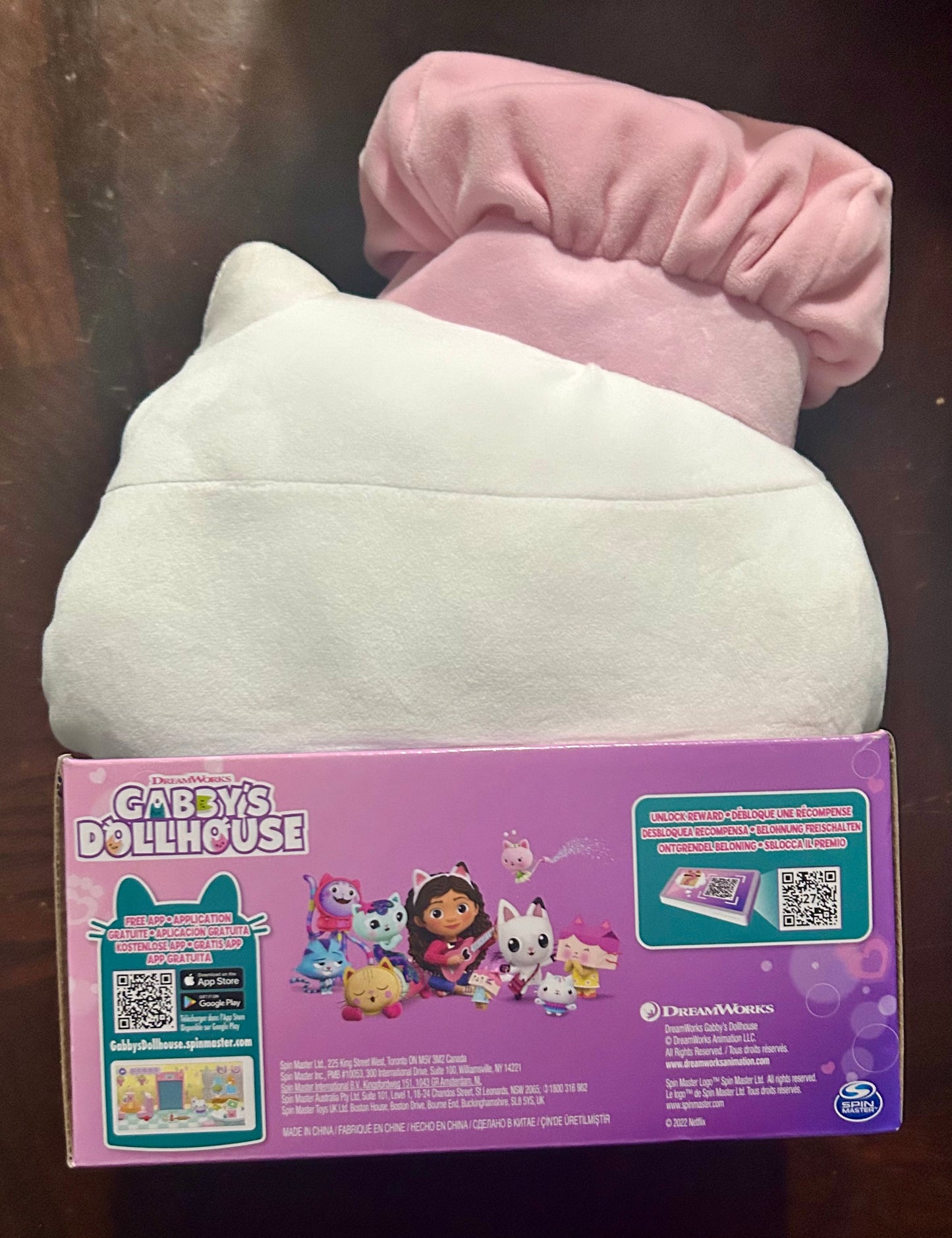 Gabby’s Dollhouse, 14” Huggable Cakey Cat Plush 34882