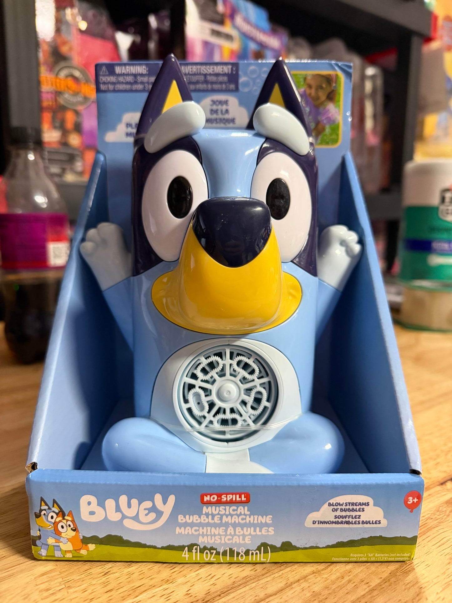 Bluey No Spill Musical Bubble Machine 005707
