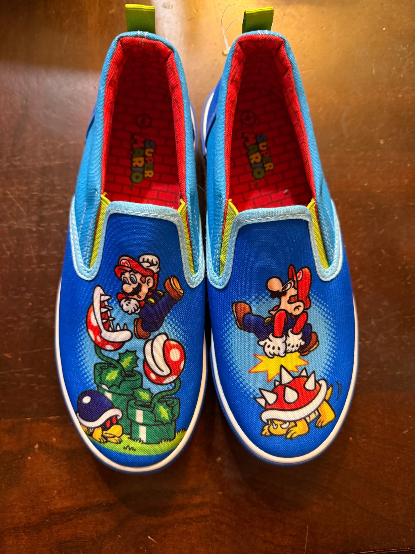Nintendo Super Mario Bros Boys Slip-On Sneakers Loafers Size-4 280356