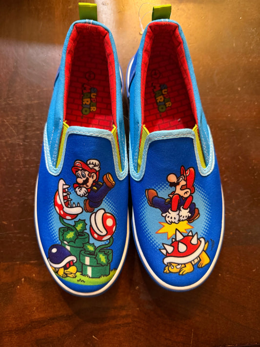 Nintendo Super Mario Bros Boys Slip-On Sneakers Loafers Size-4 280356