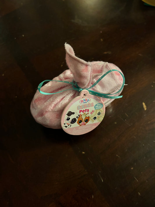 Baby Born Surprise Pets with 8+ Surprises Color Change and Bathtub 1-2