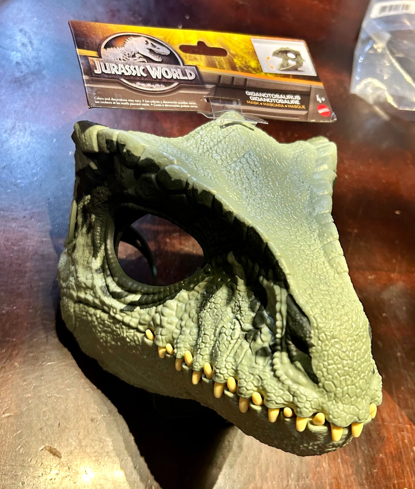 Jurassic World Giganotosaurus Mask