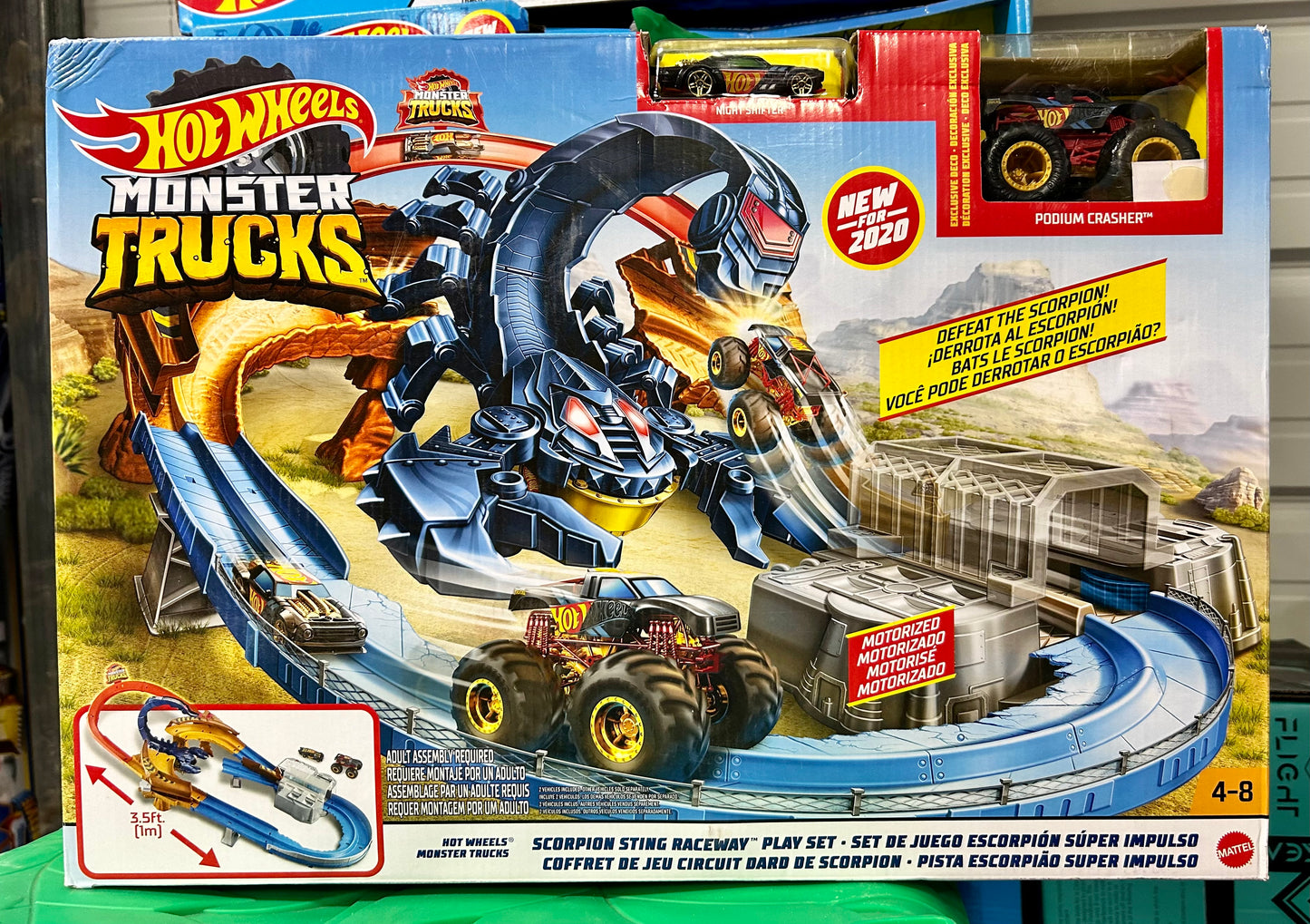 Hot Wheels Monster Trucks Scorpion String Raceway Track Set with 1 Toy Monster Truck & 1 Car