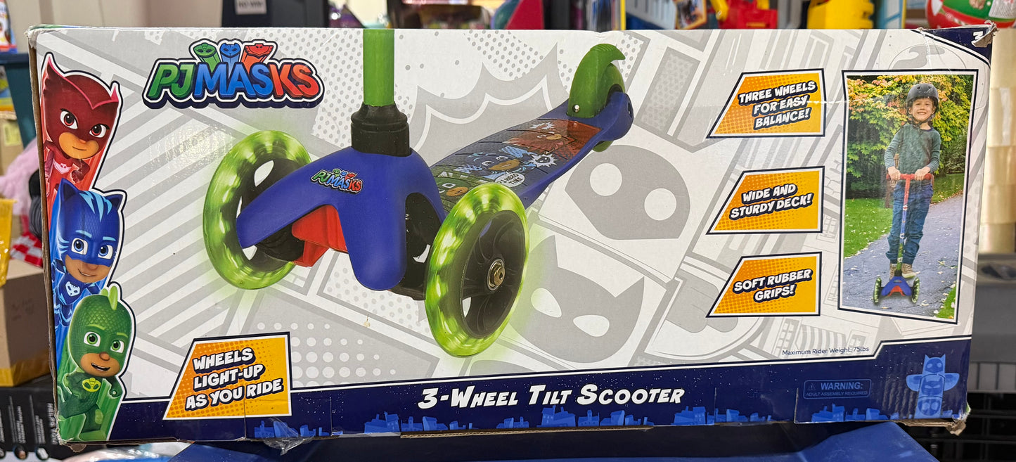 PJ Masks 3-Wheel Light Up Tilt Scooter 001672