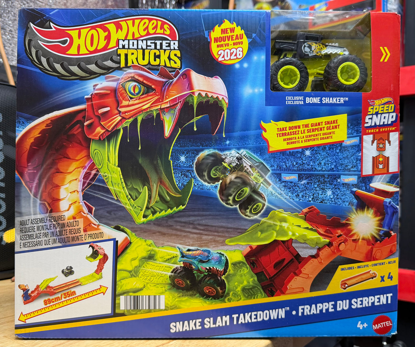 Hot Wheels Monster Trucks Snake Slam Takedown Playset with 1:64 Scale Bone Shaker Toy Vehicle 33972