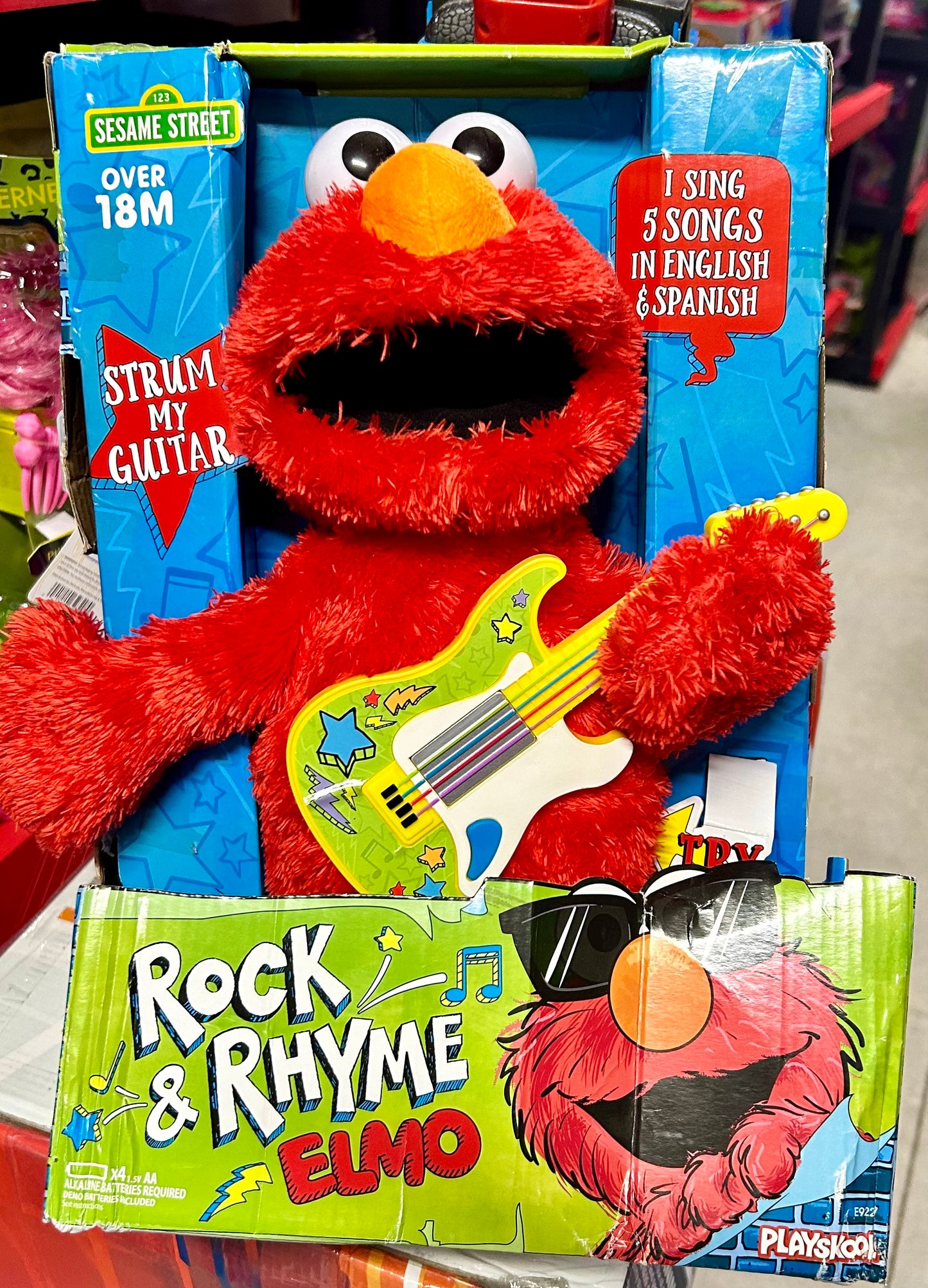 Sesame Street Rock & Rhyme Elmo Musical Plush 92096