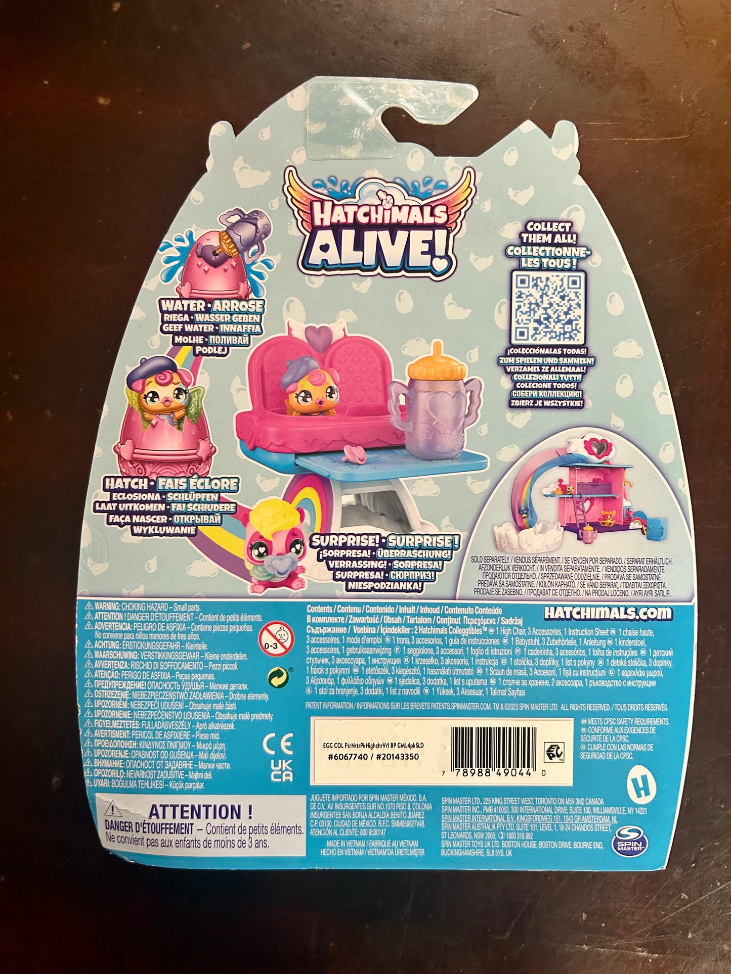 Hatchimals Alive Hungry Hatchimals Playset with Highchair 49044