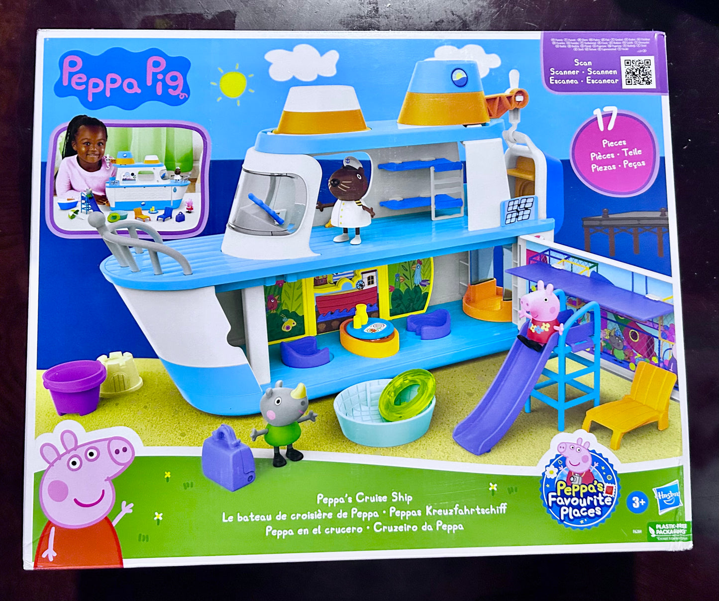 Peppa Pig’s Cruise Ship, Peppa Pig Playset with 17 Pieces 160379