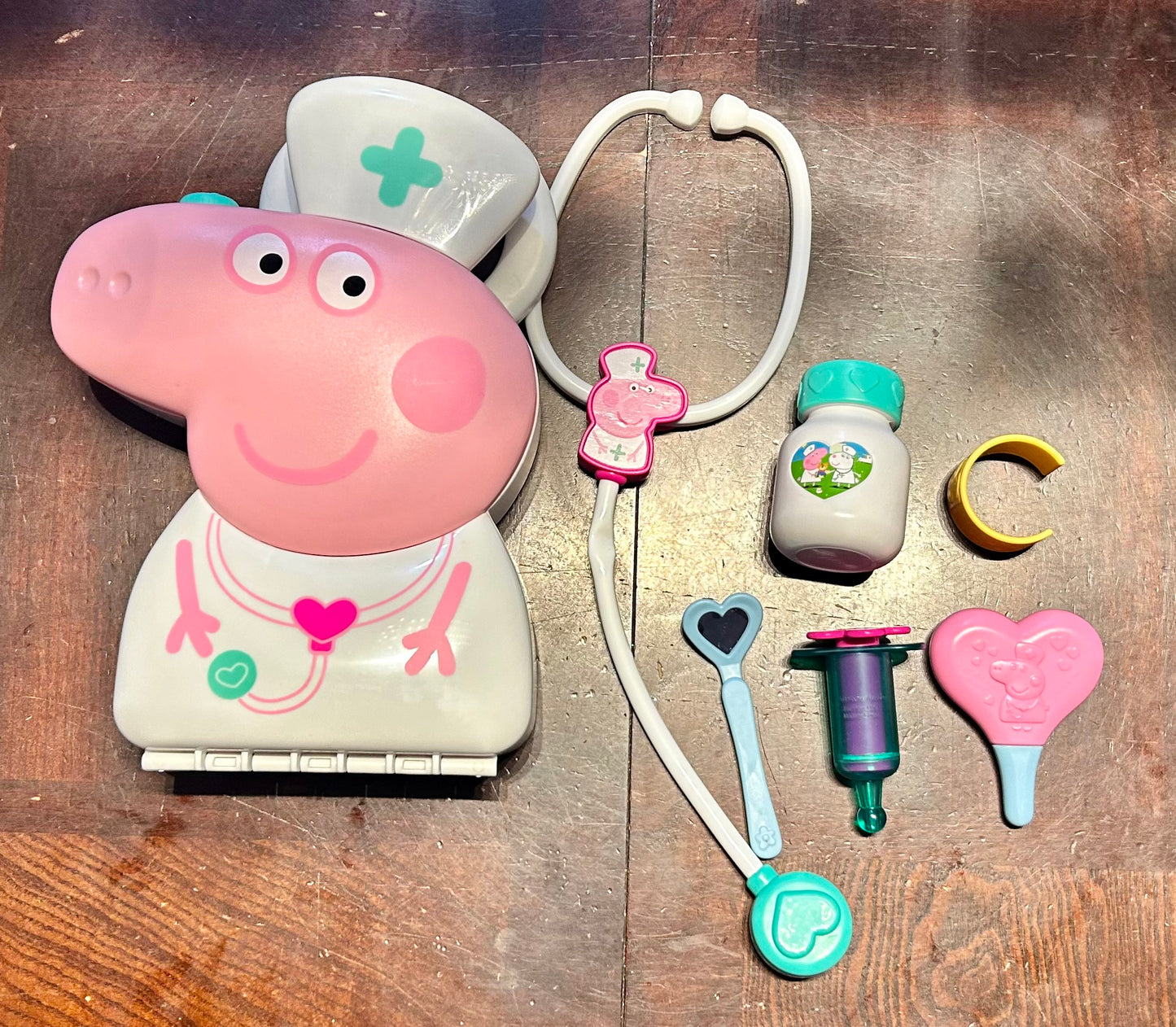 Peppa Pig Checkup Case Set (Used)