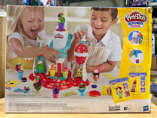 Play-Doh Kitchen Creations Ultimate Swirl Ice Cream Maker Food Set with 8 Cans of Play-Doh 67095