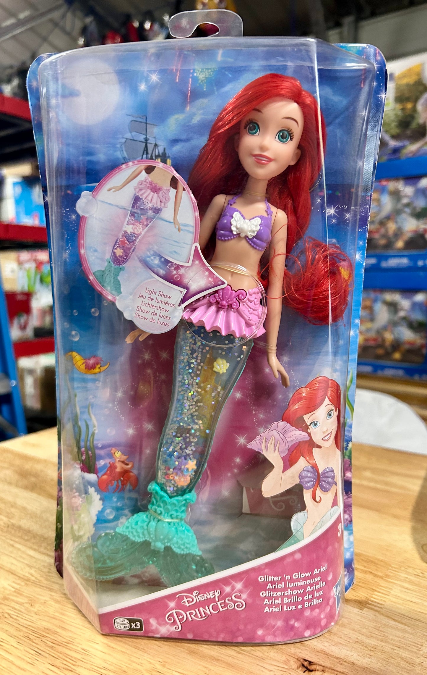 Disney Princess Glitter 'n Glow Ariel Doll with Lights,Includes Mermaid Tail 645312D