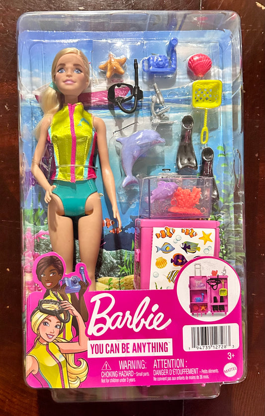 Barbie Marine Biologist Doll Mobile Lab 10-Piece Playset 12728