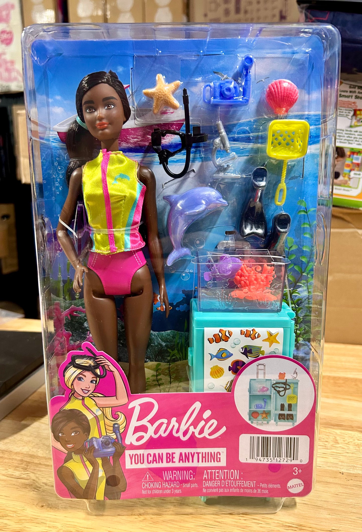 Barbie Marine Biologist Doll and Accessories, Mobile Lab Playset with Brunette Doll 12729D