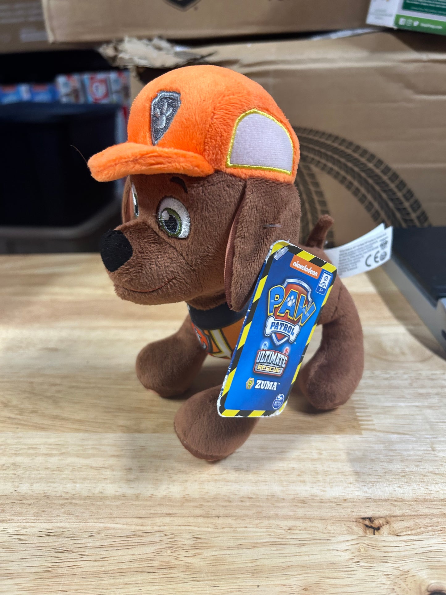 PAW Patrol, 8 inch Ultimate Rescue Construction Zuma Plush 18851