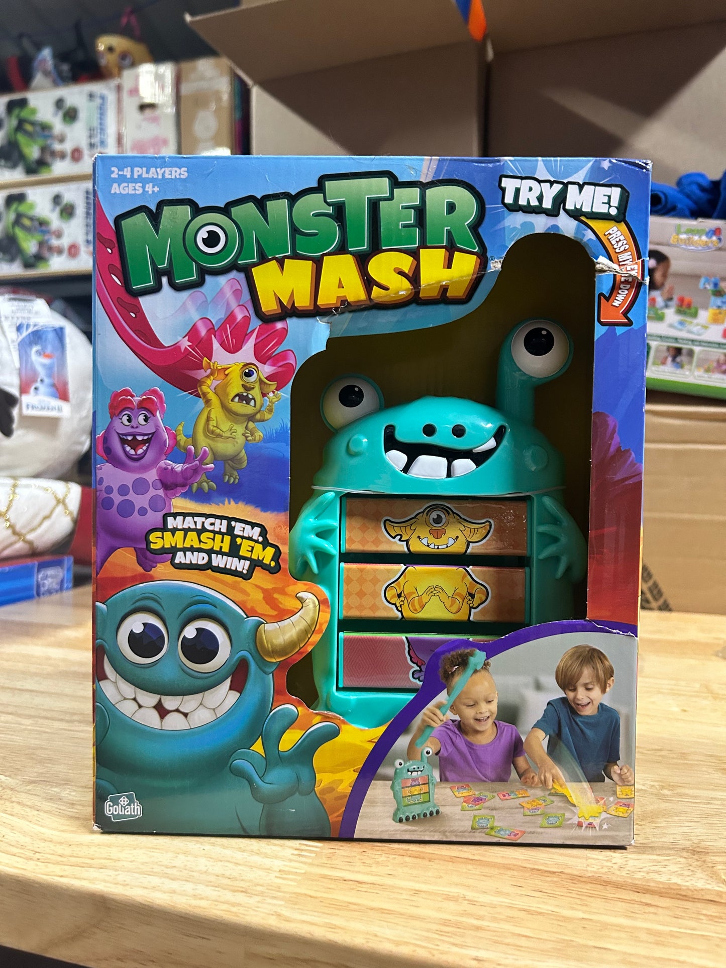 Goliath Monster Mash- The Fast Paced Game of Matching Monsters 283237