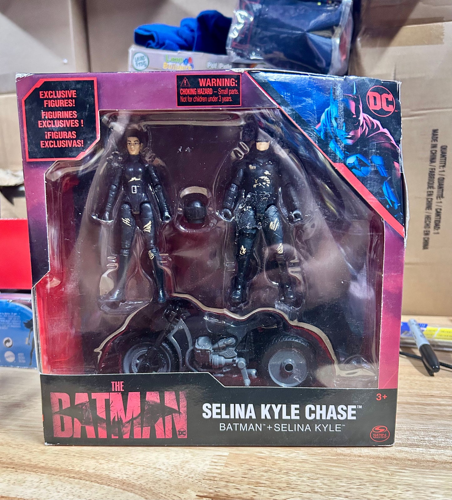 DC Comics Batman and Selina Kyle Chase Pack with 2 Figures and Bike 36841