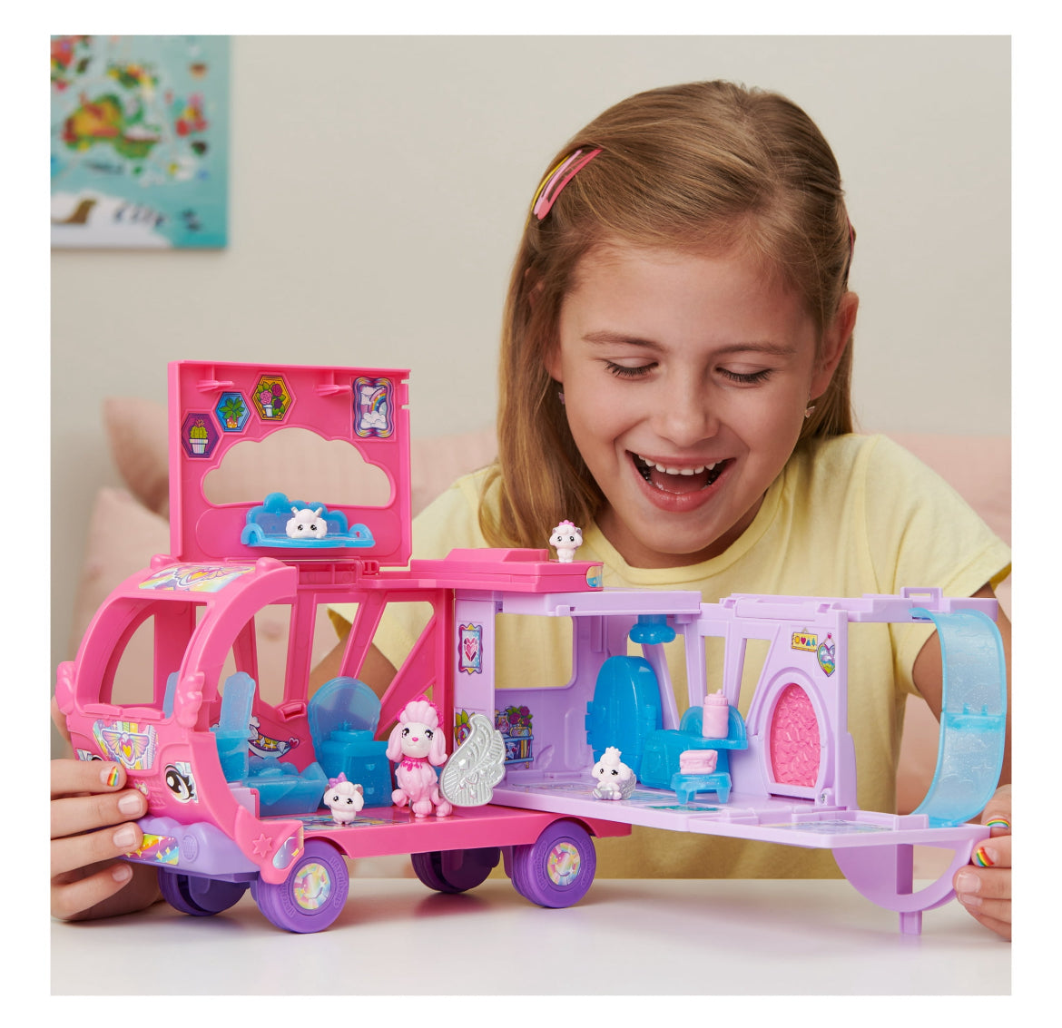 Hatchimals CollEGGtibles Transforming Rainbow-cation Camper 38213