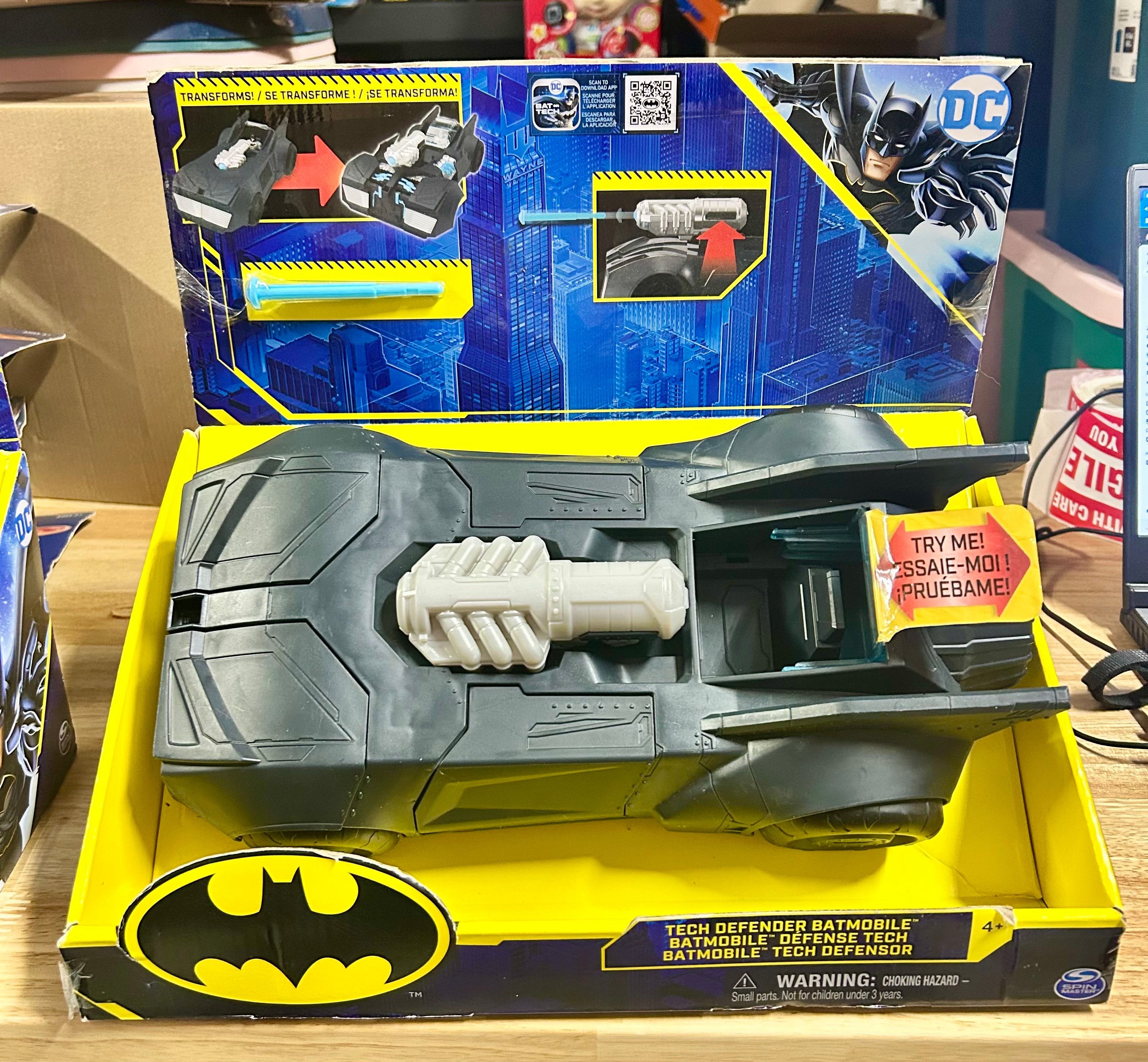 DC Comics, Batman Tech Defender Batmobile Vehicle with Blaster Launche ...