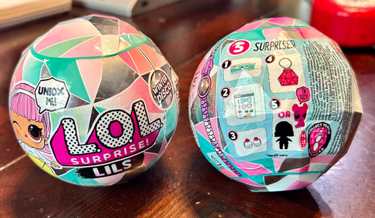 LOL Surprise! Winter Disco Lil’s Dolls W/ 5 Surprises 56031