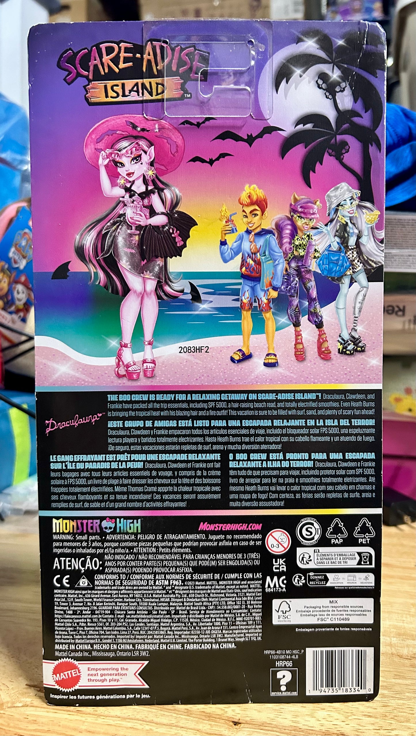 Monster High Scare-adise Island Draculaura Fashion Doll with Swimsuit 18334