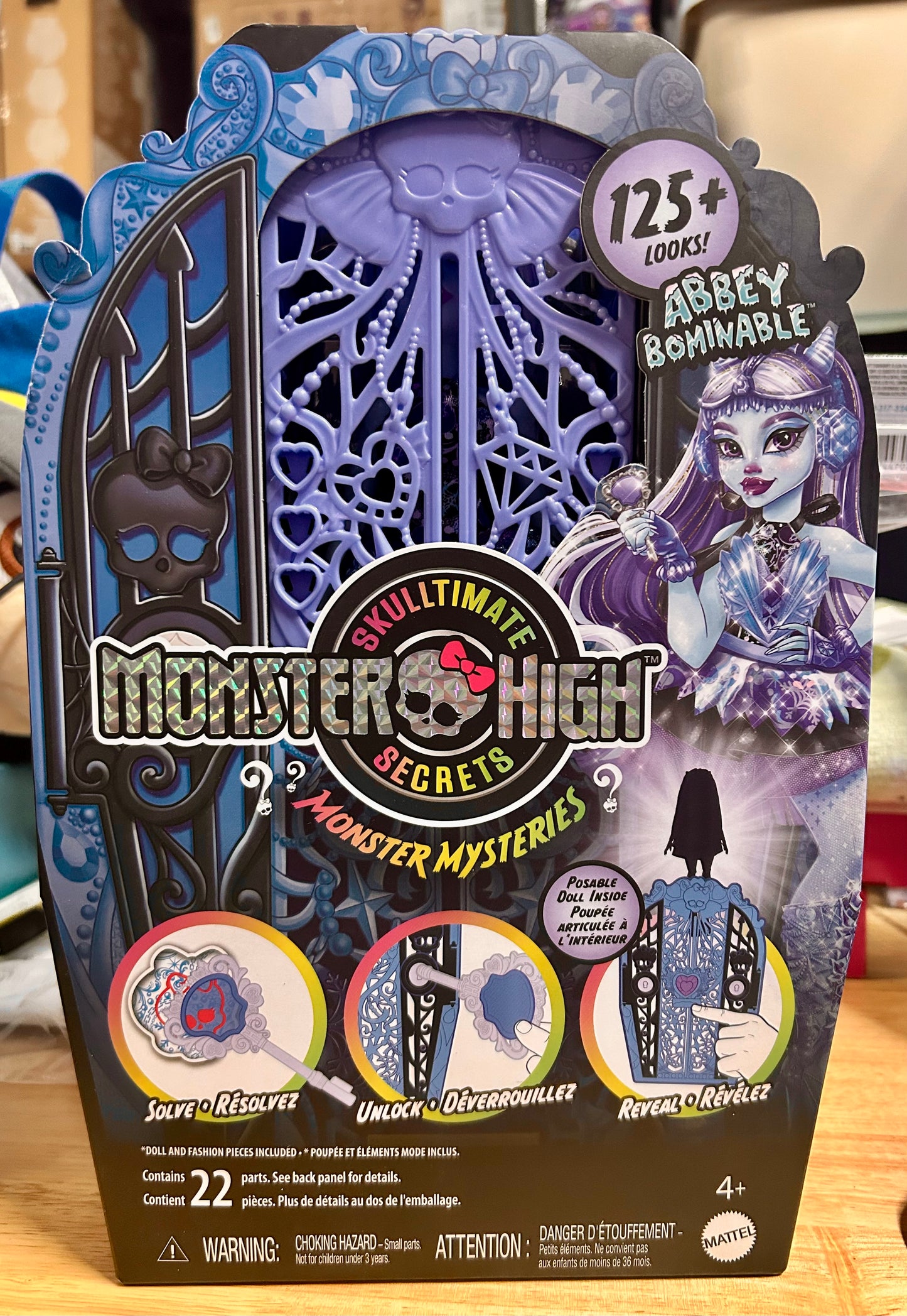 Monster High Skulltimate Secrets Monster Mysteries Playset, Abbey Bominable Doll with 19+ Surprises 23063