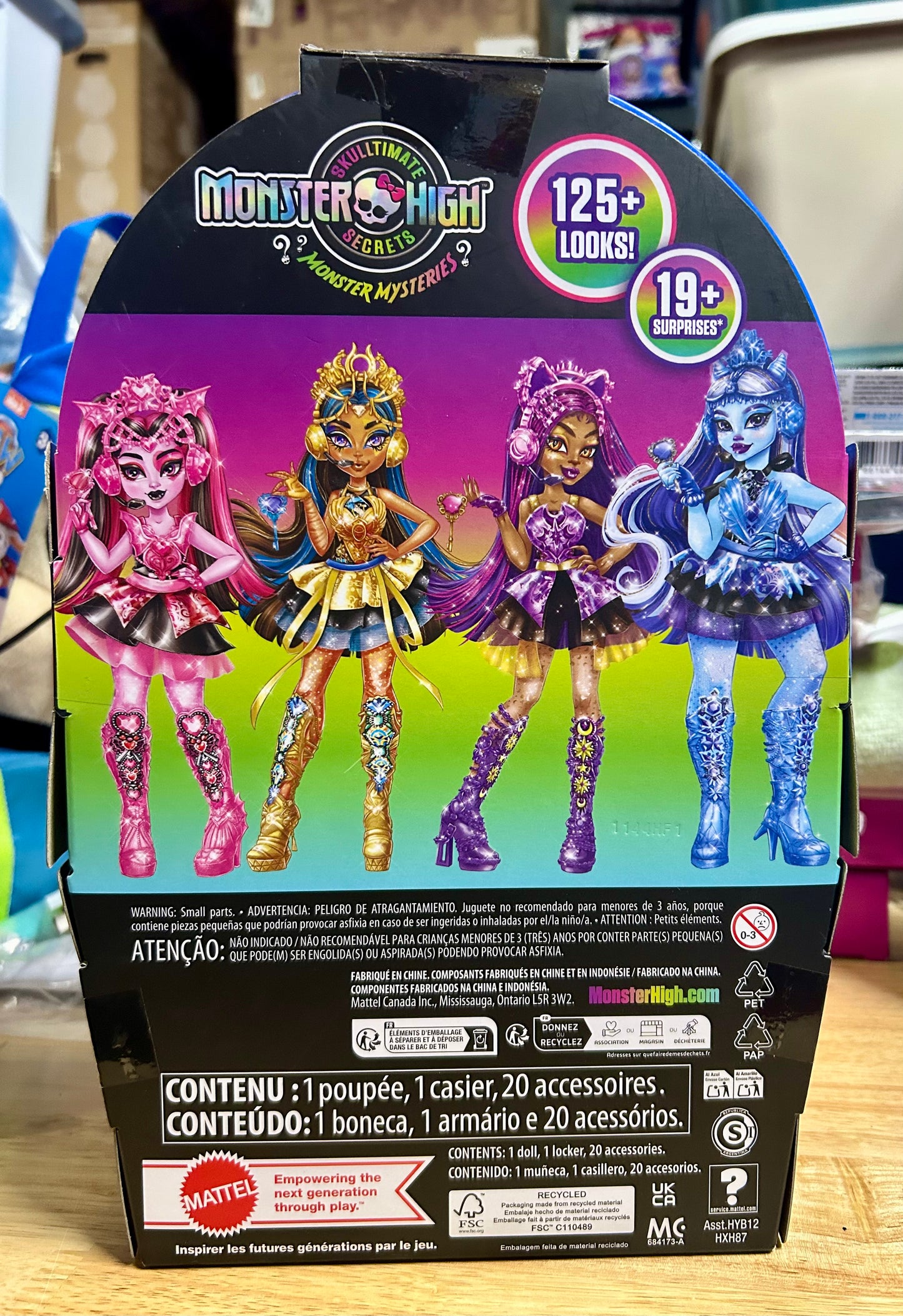 Monster High Skulltimate Secrets Monster Mysteries Playset, Abbey Bominable Doll with 19+ Surprises 23063