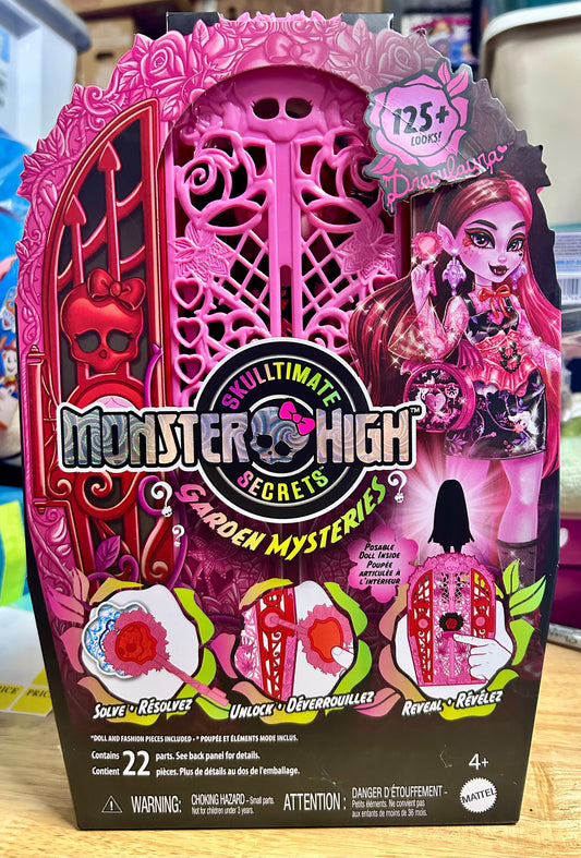 Monster High Skulltimate Secrets Garden Mysteries Playset, Draculaura Doll with 19+ Surprises 25544