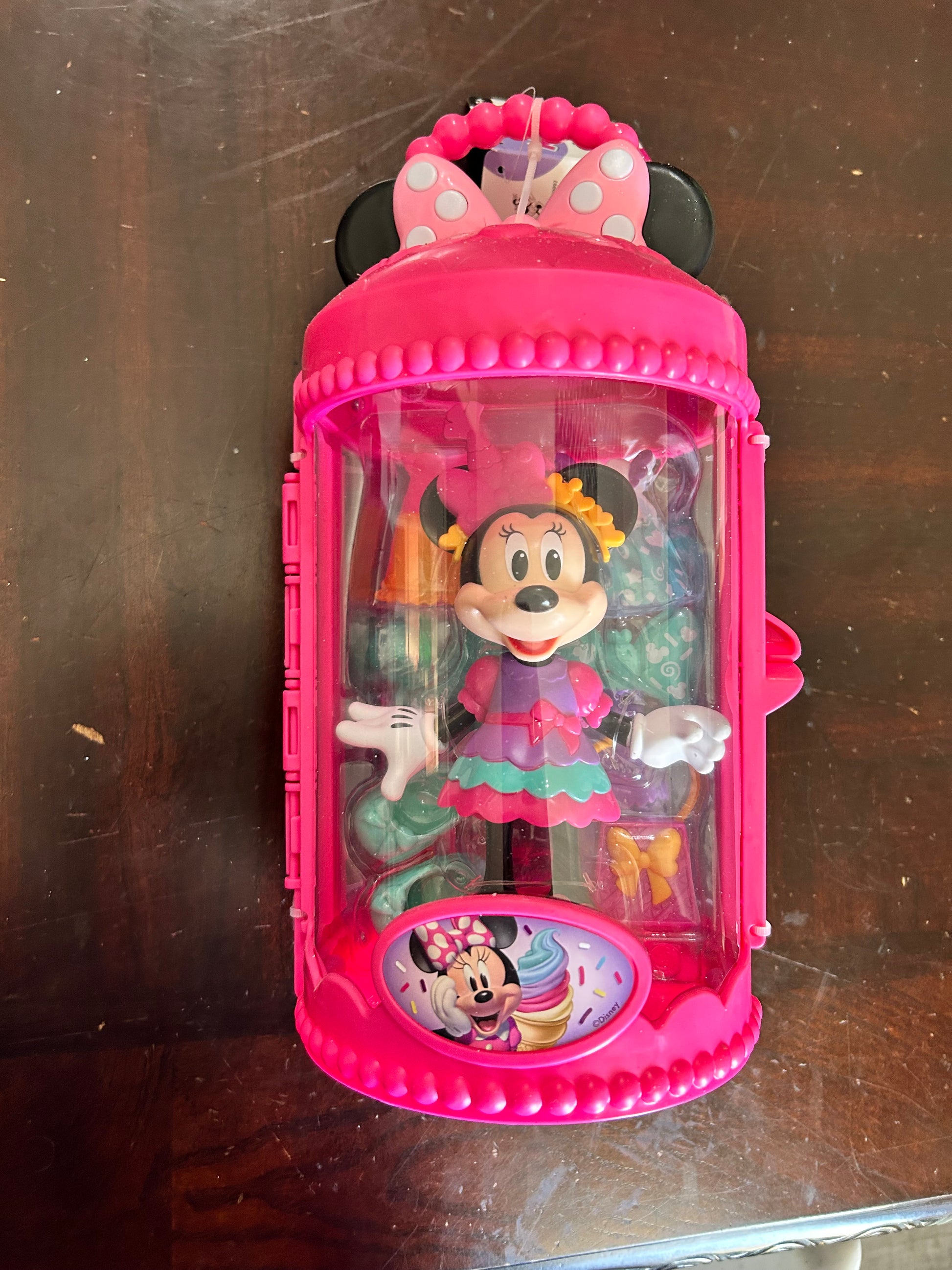 Disney Junior Minnie Mouse Fabulous Fashion Doll Set 89992 – Cove