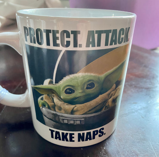 Star Wars The Mandalorian Yoda “Protect. Attack. Take Naps.” 20 Oz Mug Coffee Cup 87079