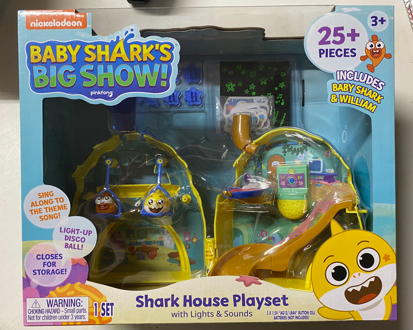 Baby Shark’s Big Show Shark House Playset with Lights and Sounds