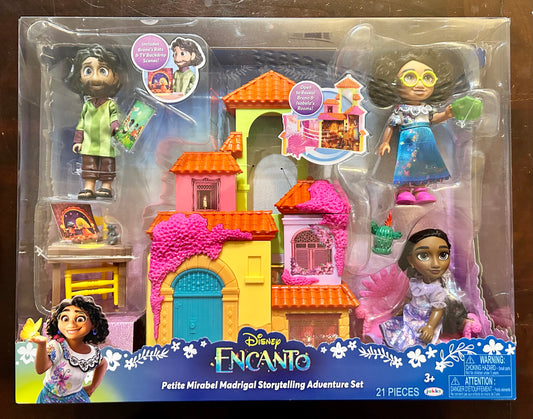 Disney Encanto Petite Mirabel Madrigal Storytelling Adventure Set 22559