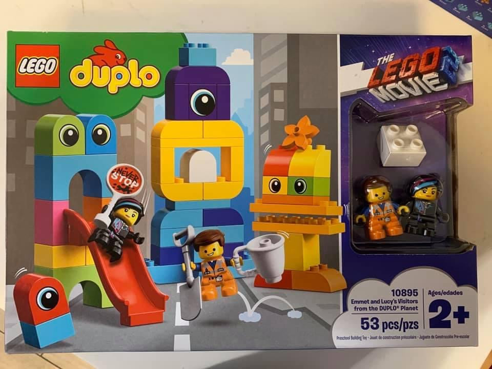 Lego Duplo The Lego Movie 2 Emmet and Lucy’s Visitors from the Duplo Planet 10895