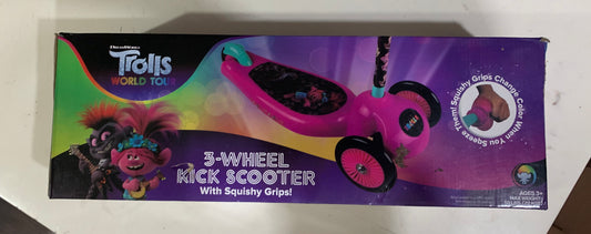 Trolls World Tour 3-Wheel Light Up Kick Scooter 17273