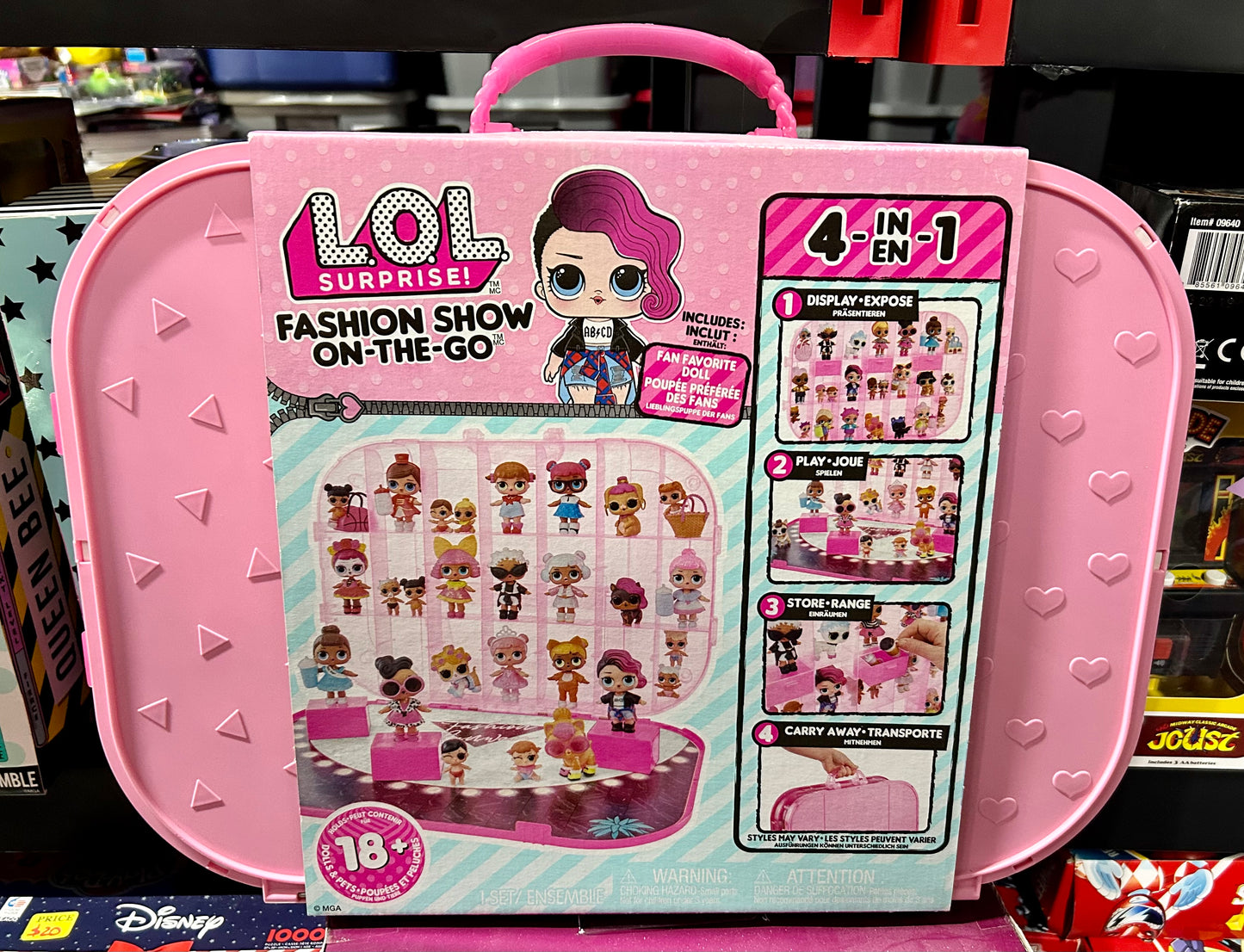 LOL Surprise! Fashion Show On The Go Playset